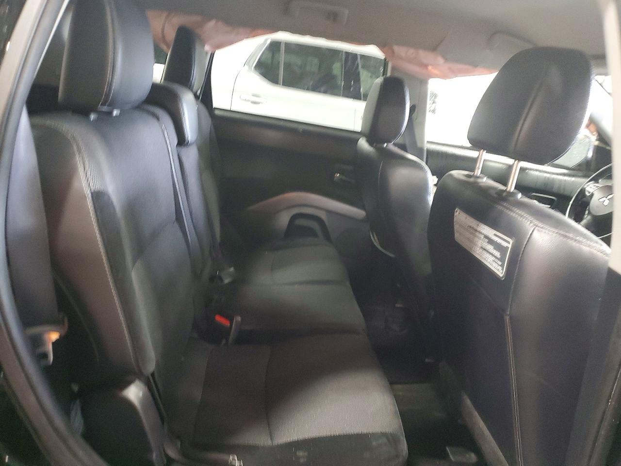 2012 MITSUBISHI OUTLANDER SE photo 31