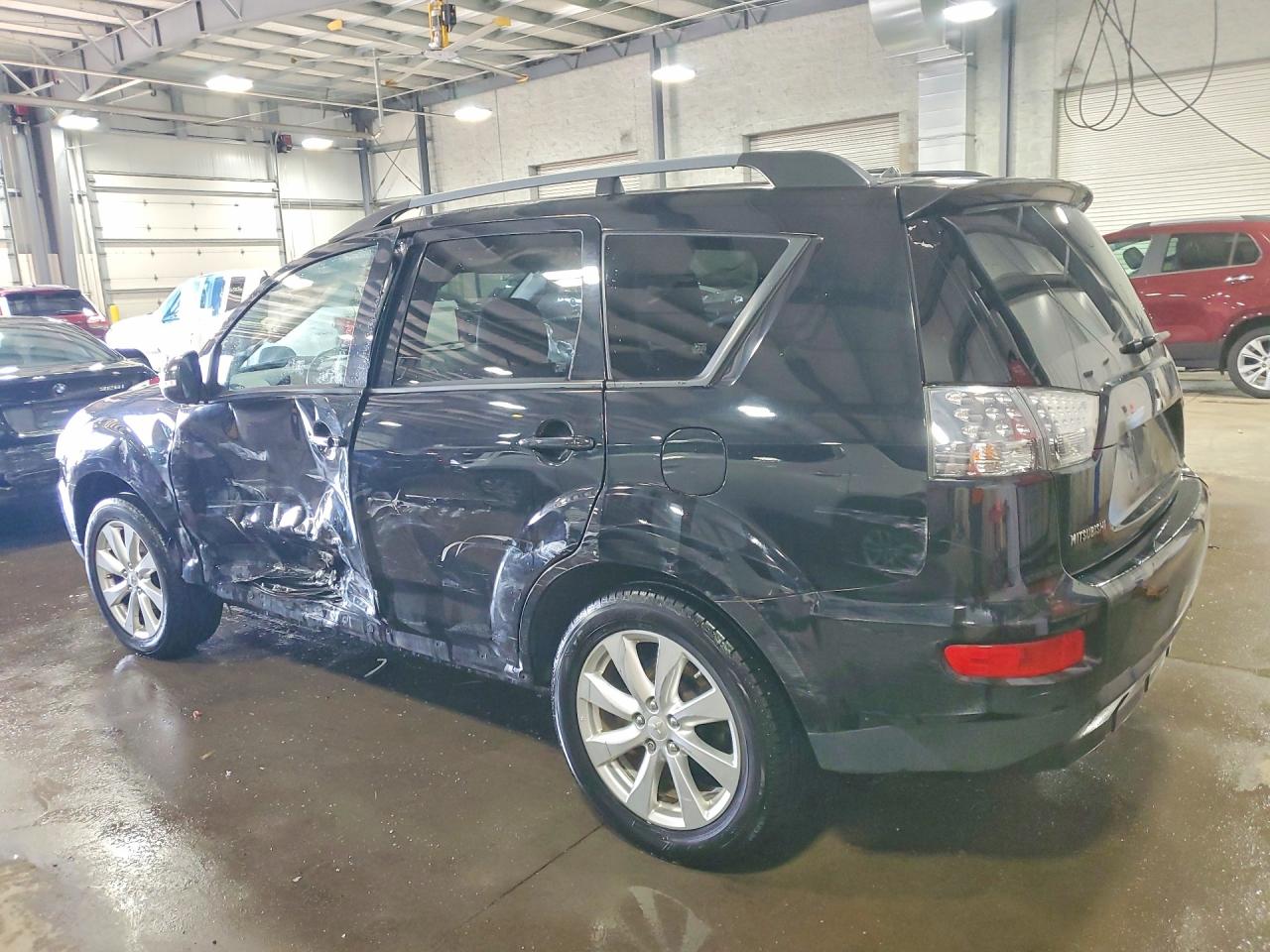 2012 MITSUBISHI OUTLANDER SE photo 4