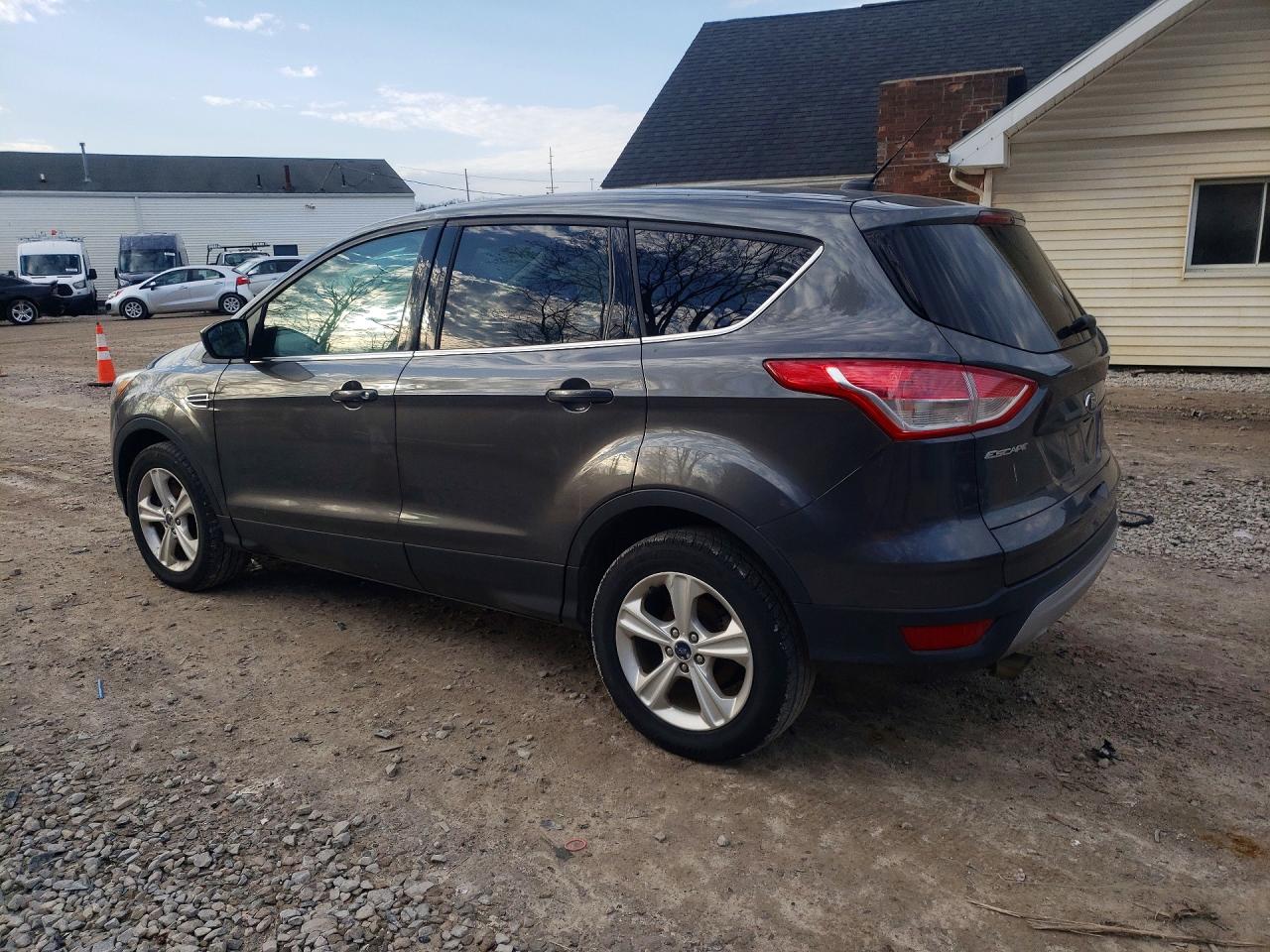 2015 FORD ESCAPE SE photo 3