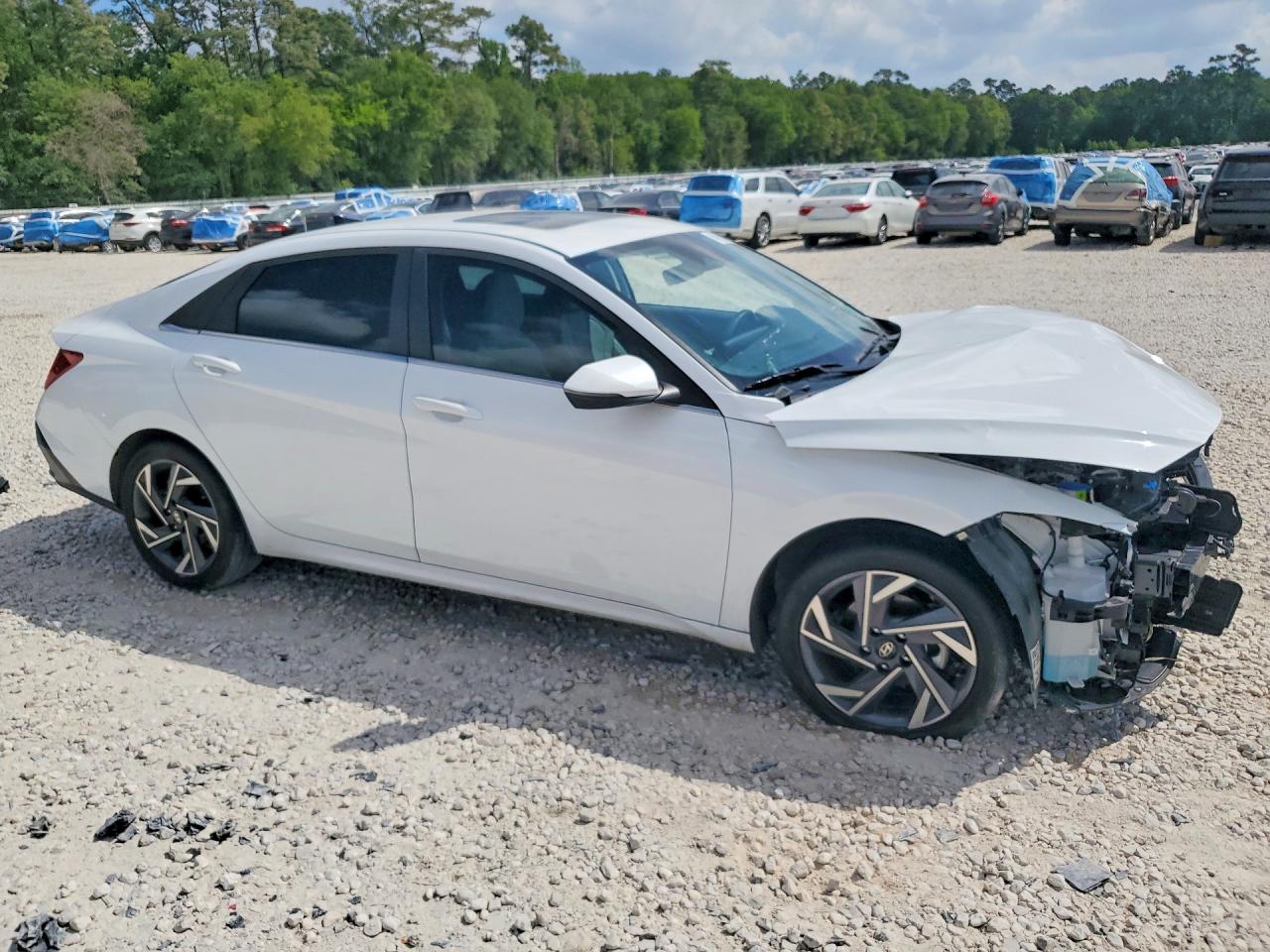 2025 HYUNDAI ELANTRA LIMITED photo 10
