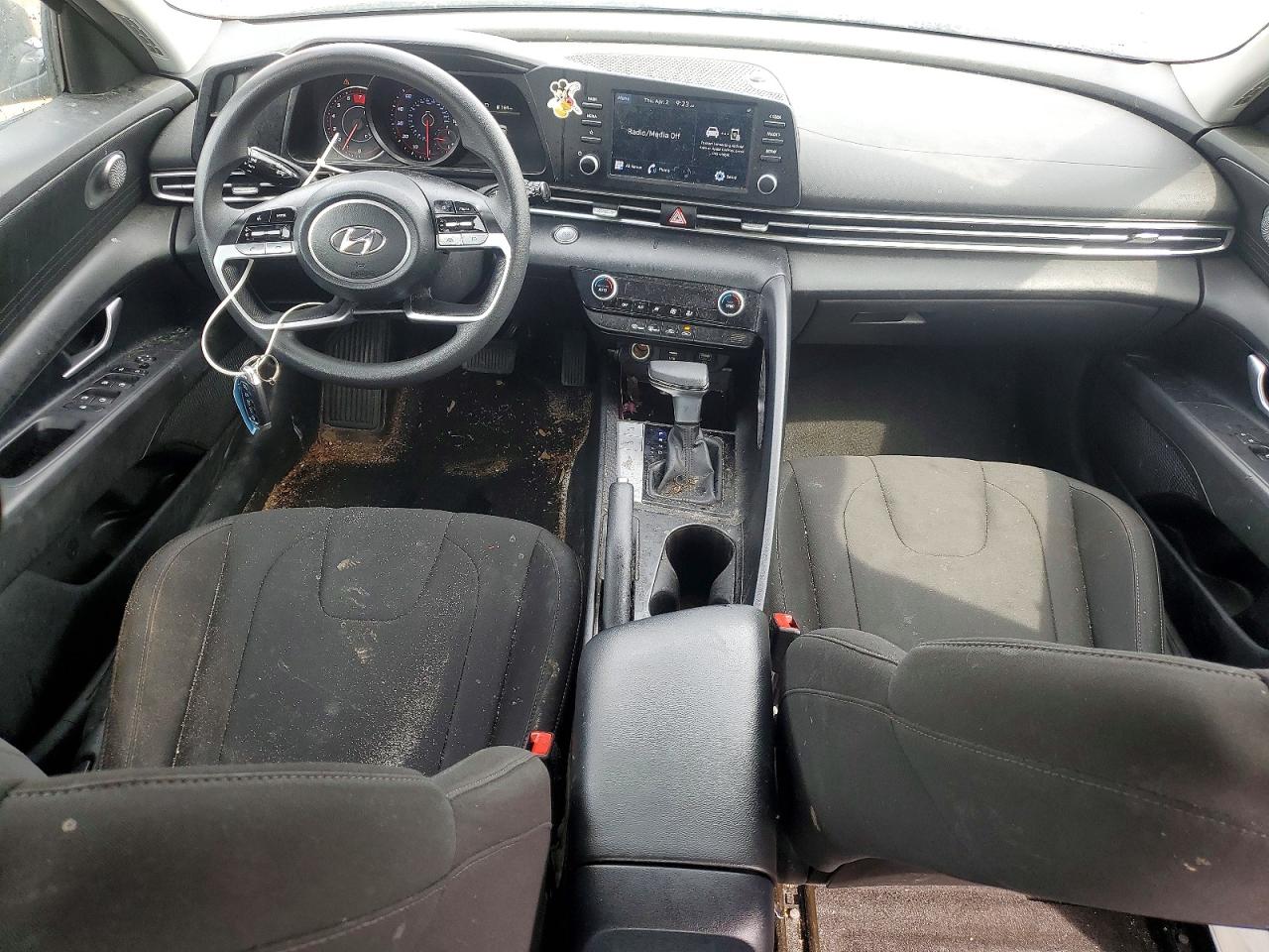 2023 HYUNDAI ELANTRA SEL photo 15