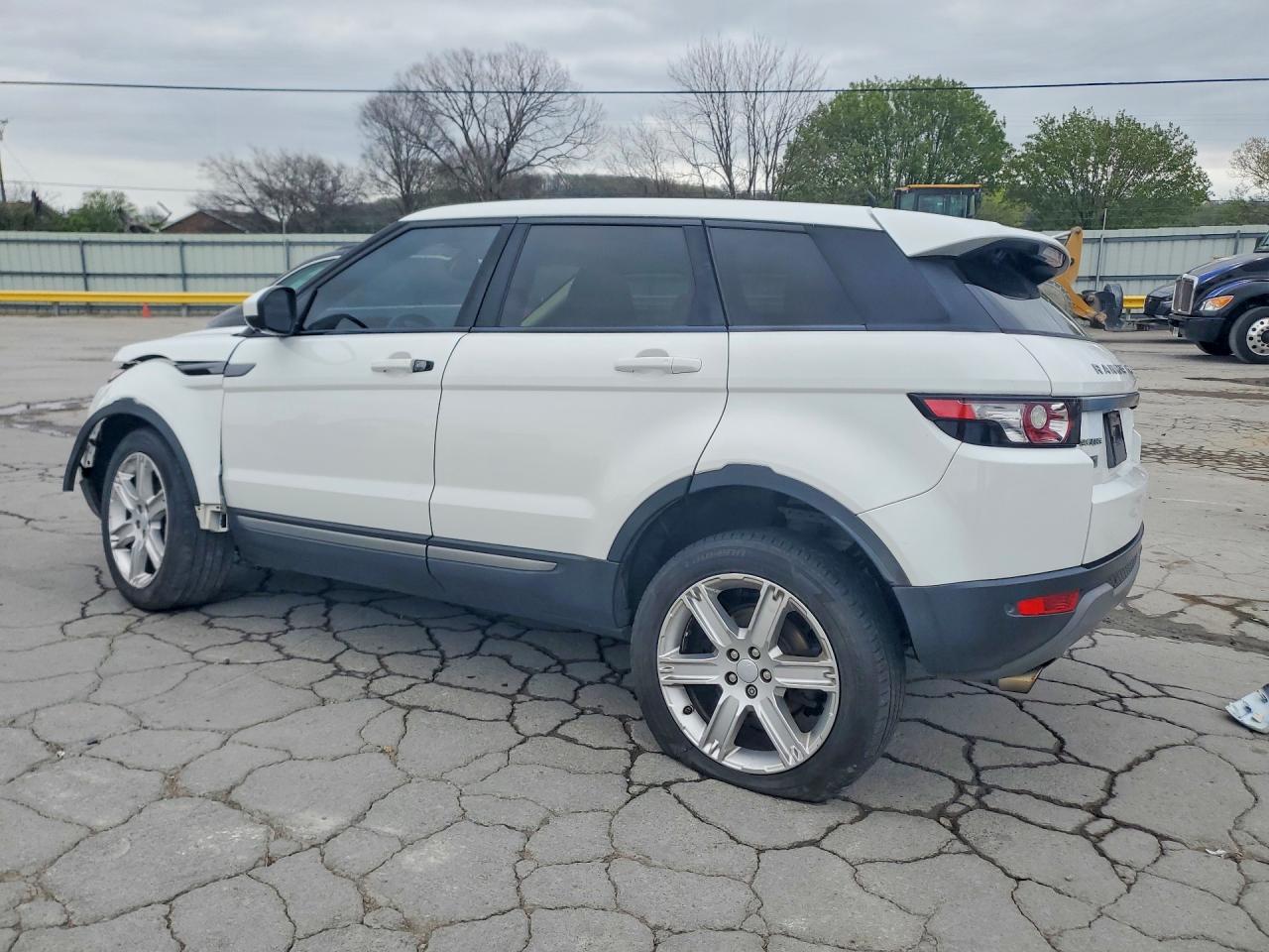 2015 LAND ROVER RANGE ROVER EVOQUE PURE PREMIUM photo 3