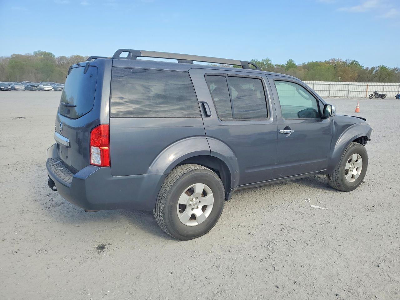 2011 NISSAN PATHFINDER S photo 7