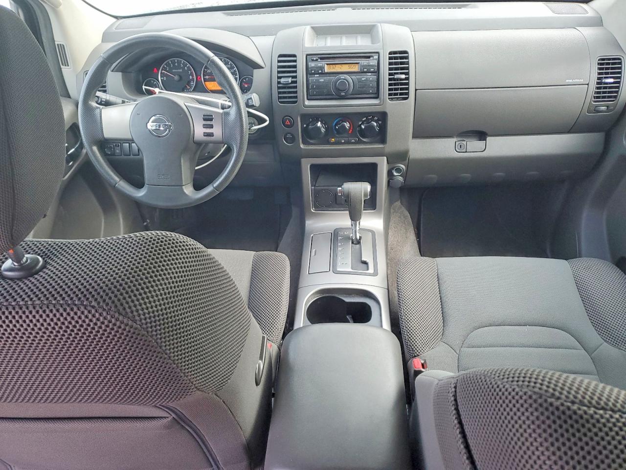 2011 NISSAN PATHFINDER S photo 22