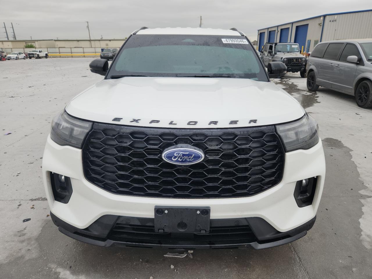 2025 FORD EXPLORER ST-LINE photo 13