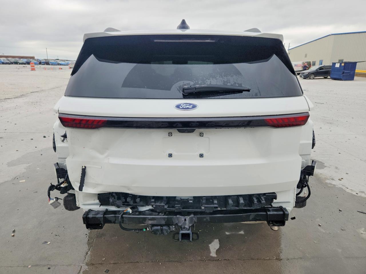 2025 FORD EXPLORER ST-LINE photo 16