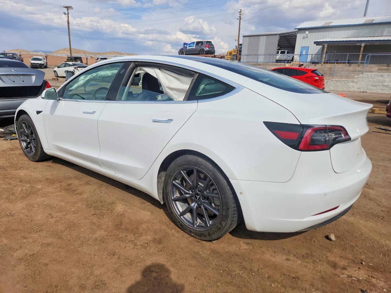 2018 TESLA MODEL 3 photo 3