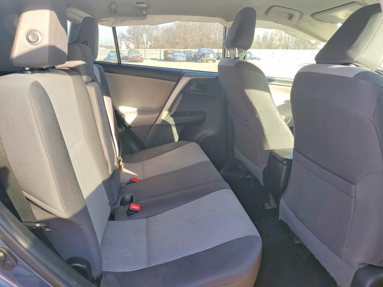 2014 TOYOTA RAV4 LE photo 21