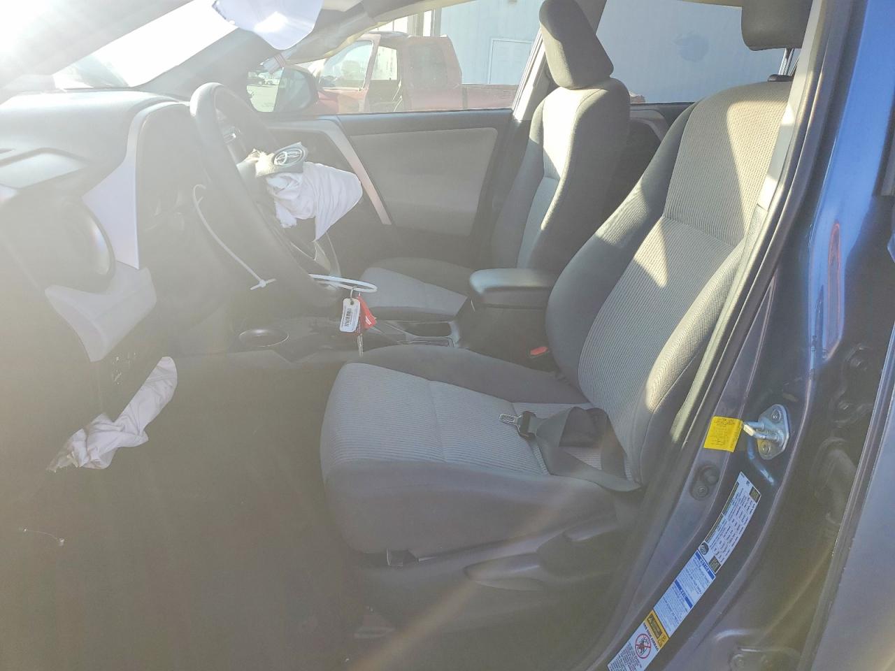 2014 TOYOTA RAV4 LE photo 13