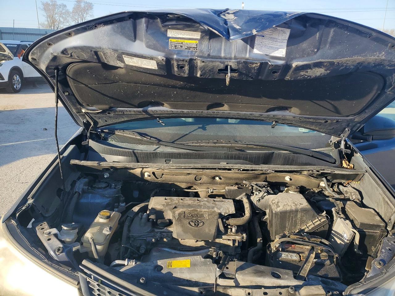 2014 TOYOTA RAV4 LE photo 23