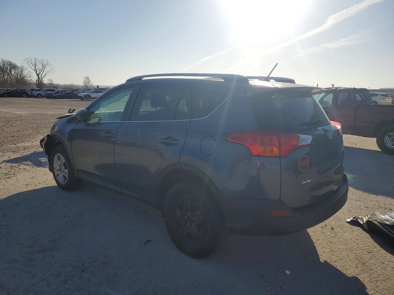 2014 TOYOTA RAV4 LE photo 3