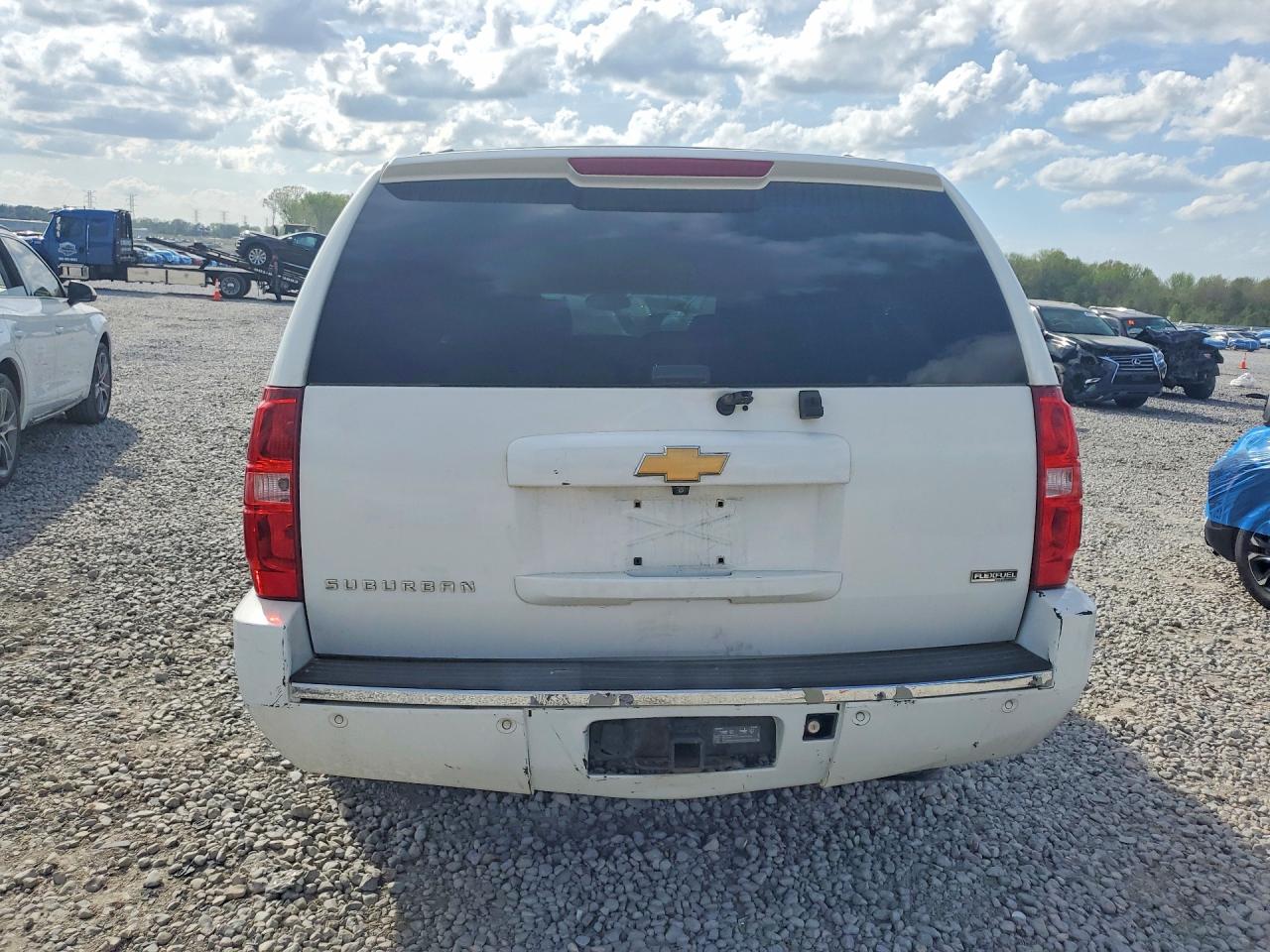 2012 CHEVROLET SUBURBAN K1500 LTZ photo 16