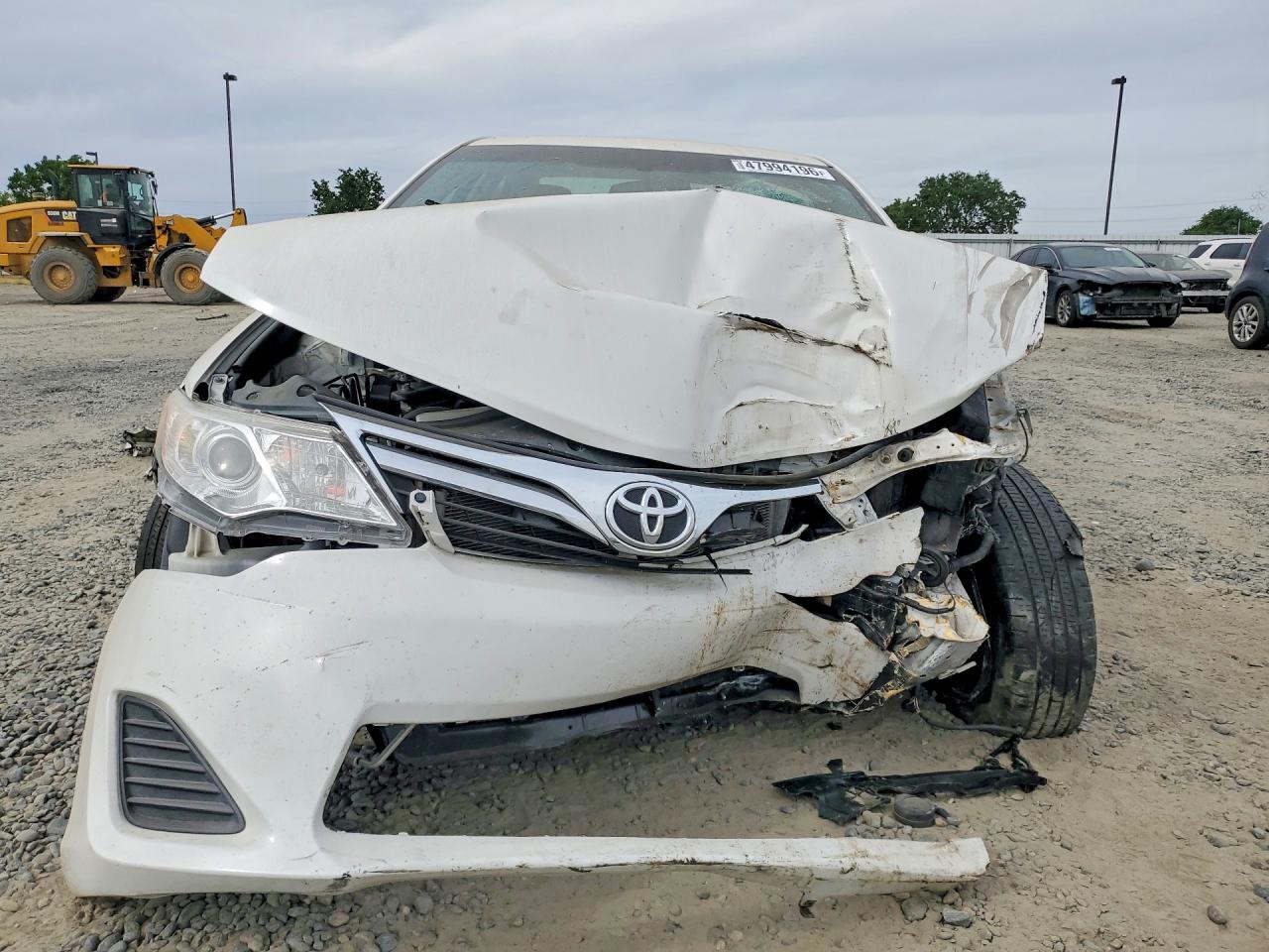 2012 TOYOTA CAMRY LE photo 9