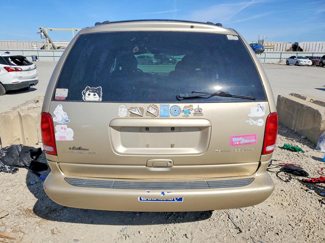 2000 CHRYSLER TOWN & COUNTRY LXI photo 11