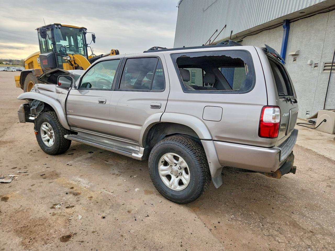 2002 TOYOTA 4RUNNER SR5 photo 2