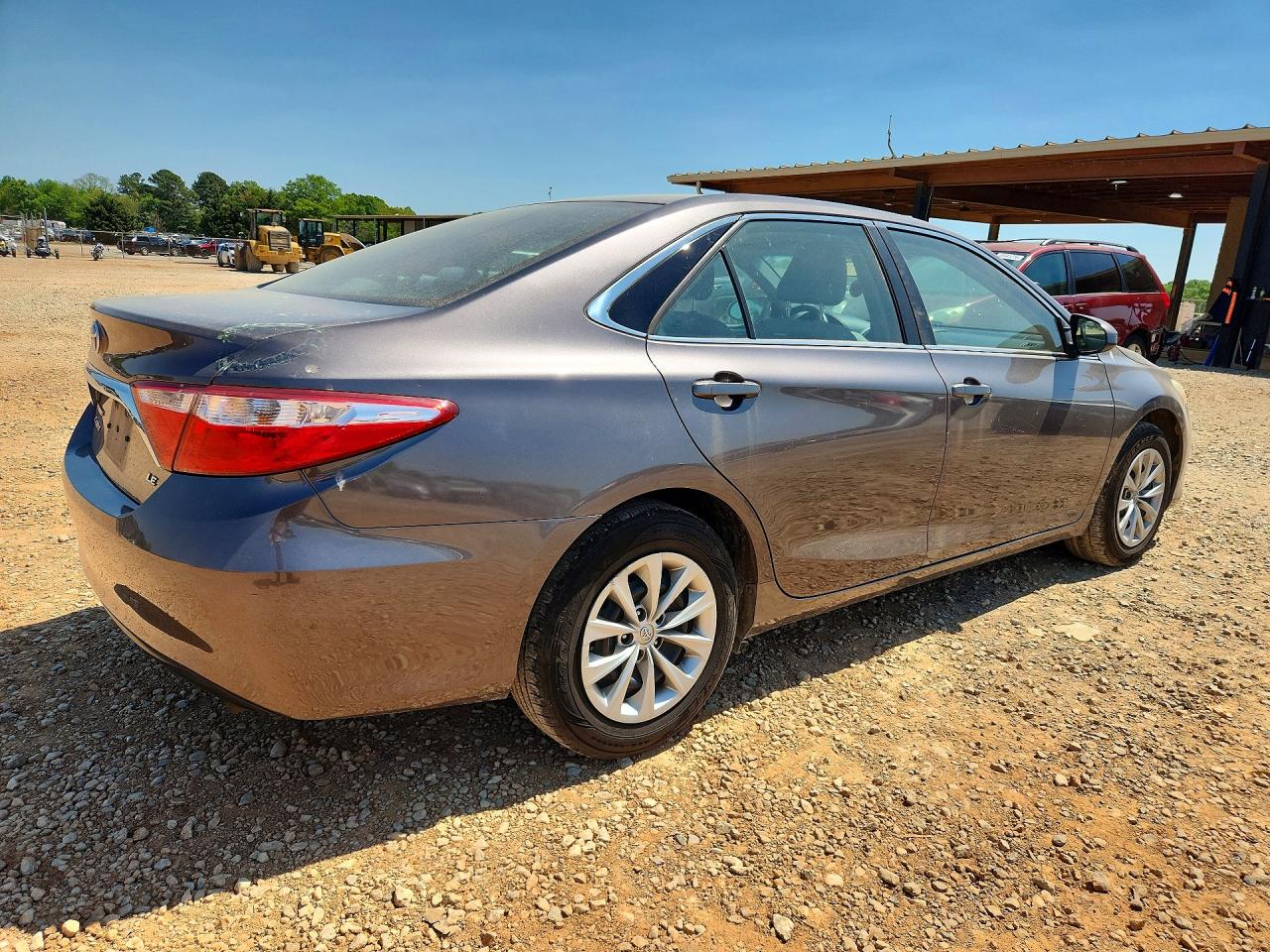 2015 TOYOTA CAMRY LE photo 7