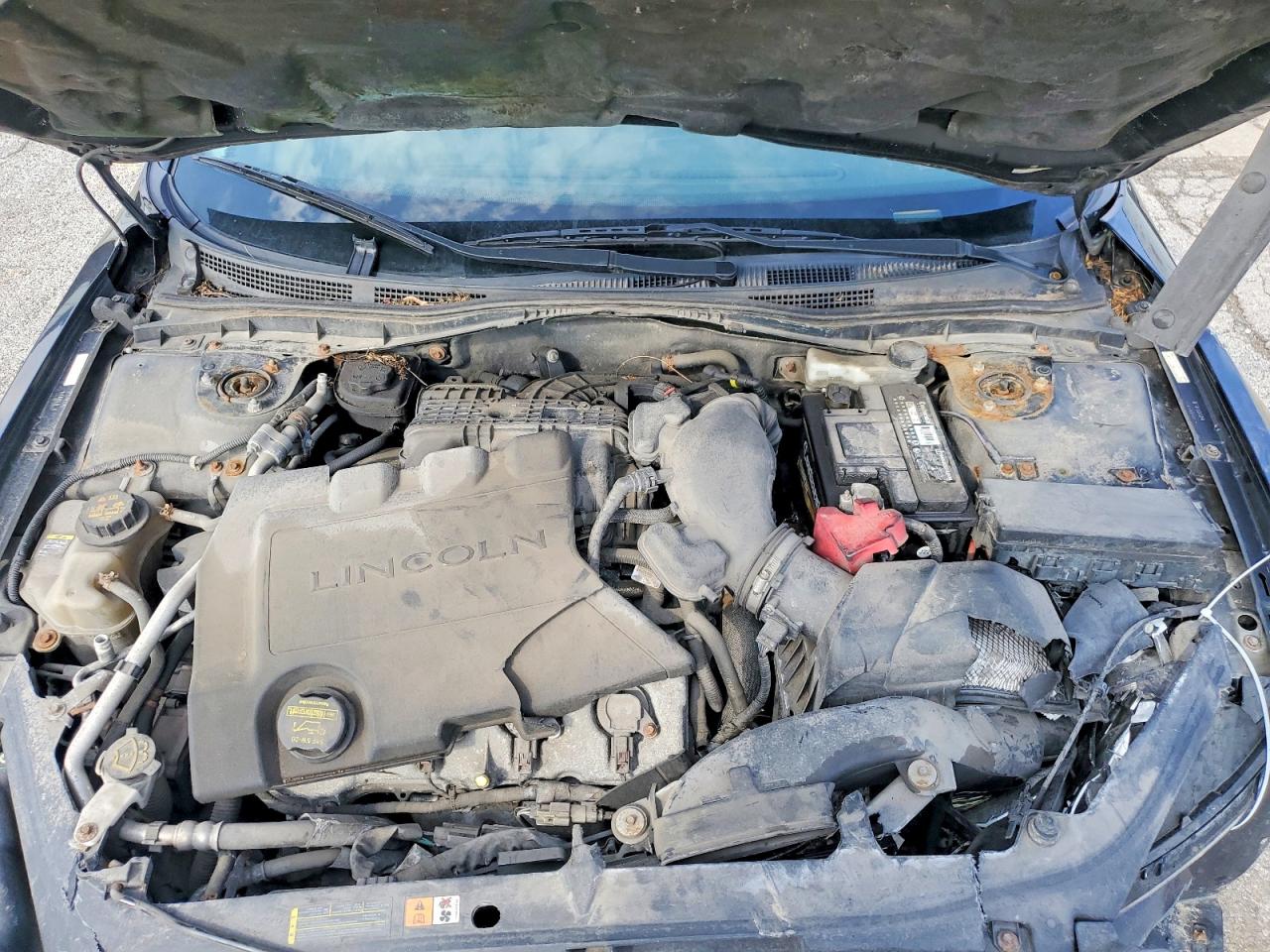2011 LINCOLN MKZ photo 21