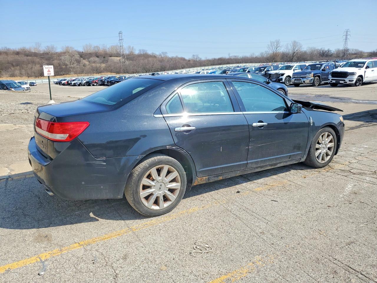2011 LINCOLN MKZ photo 5