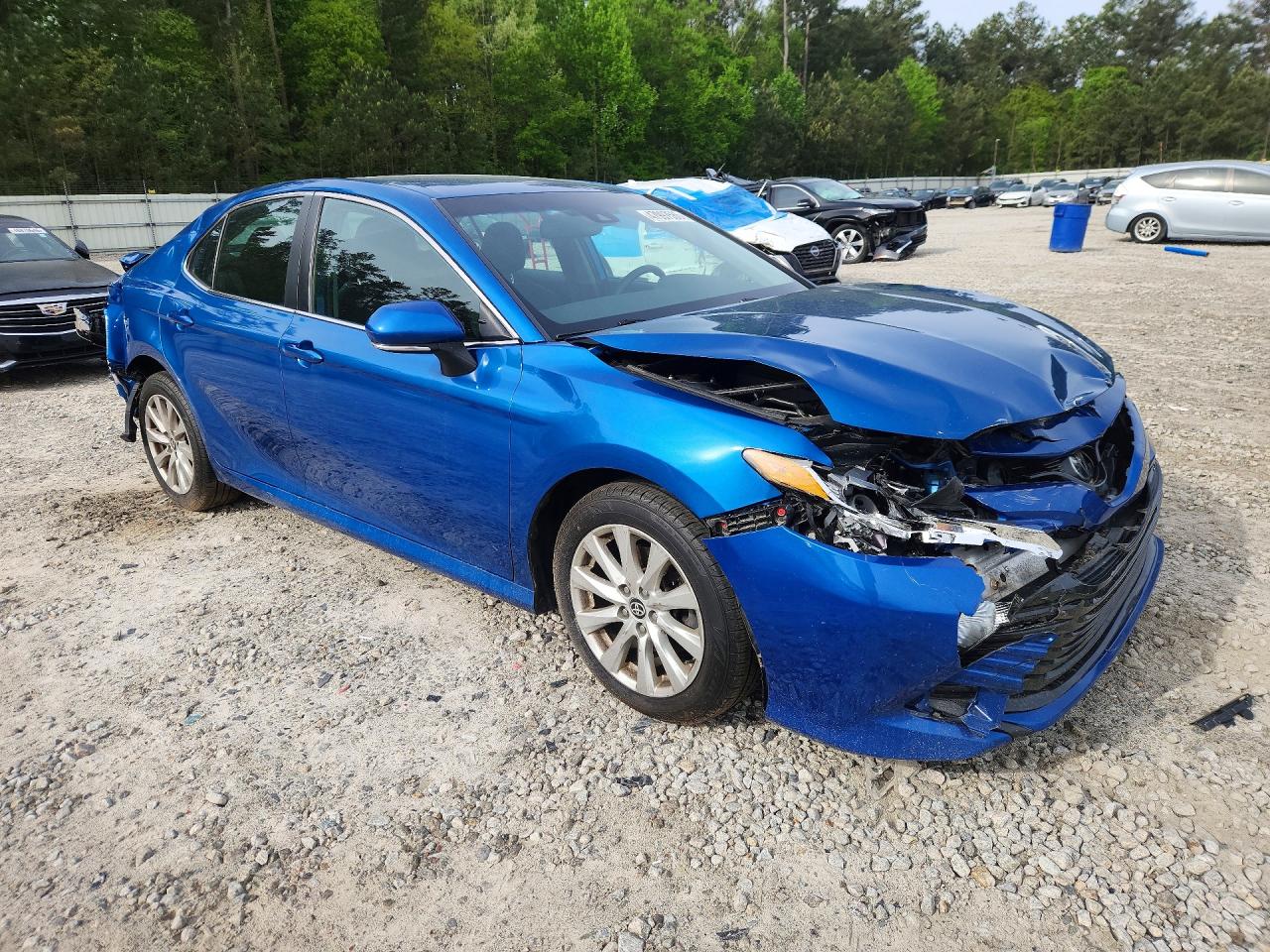 2020 TOYOTA CAMRY LE photo 7