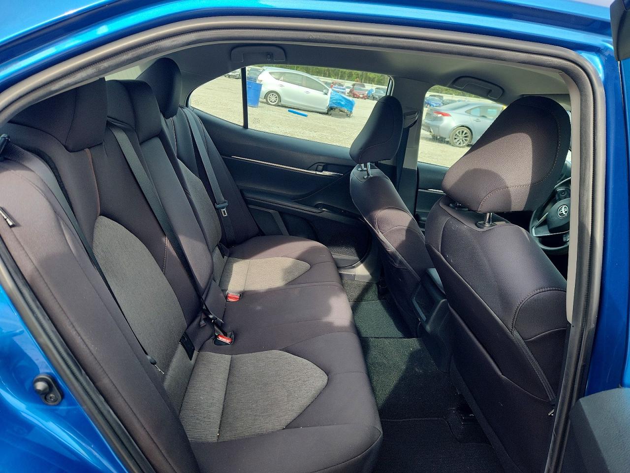 2020 TOYOTA CAMRY LE photo 19