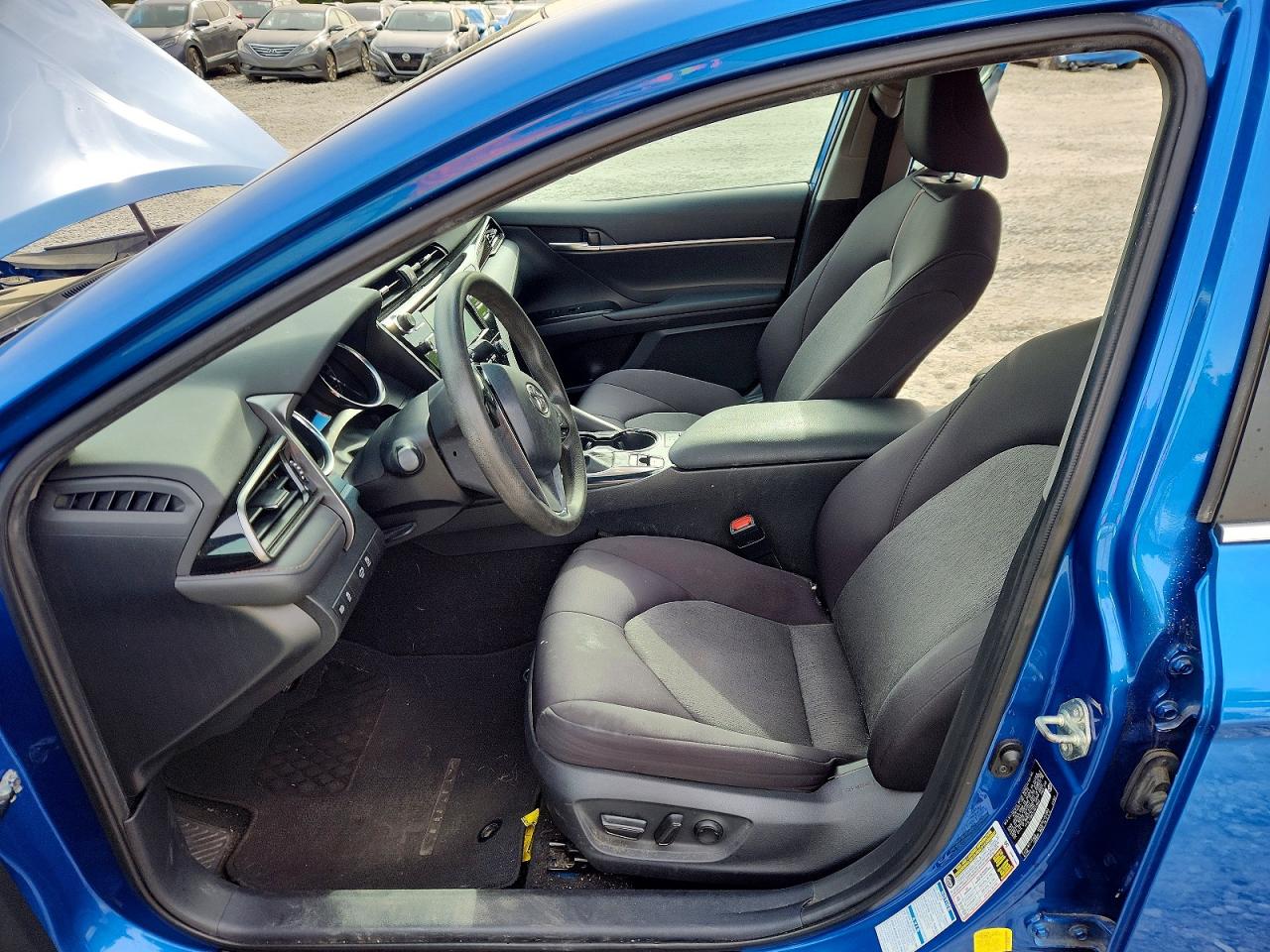 2020 TOYOTA CAMRY LE photo 13