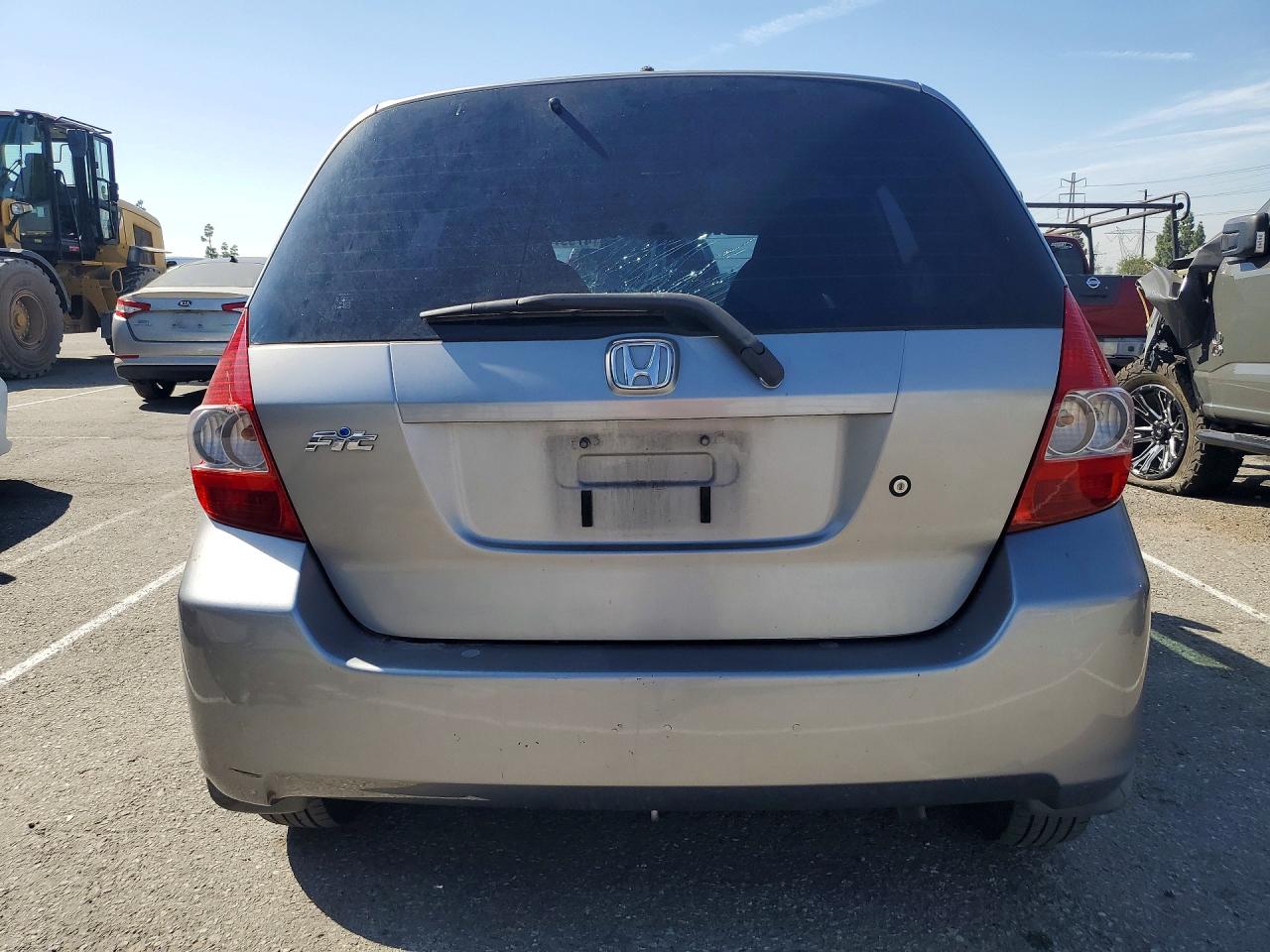 2008 HONDA FIT photo 11