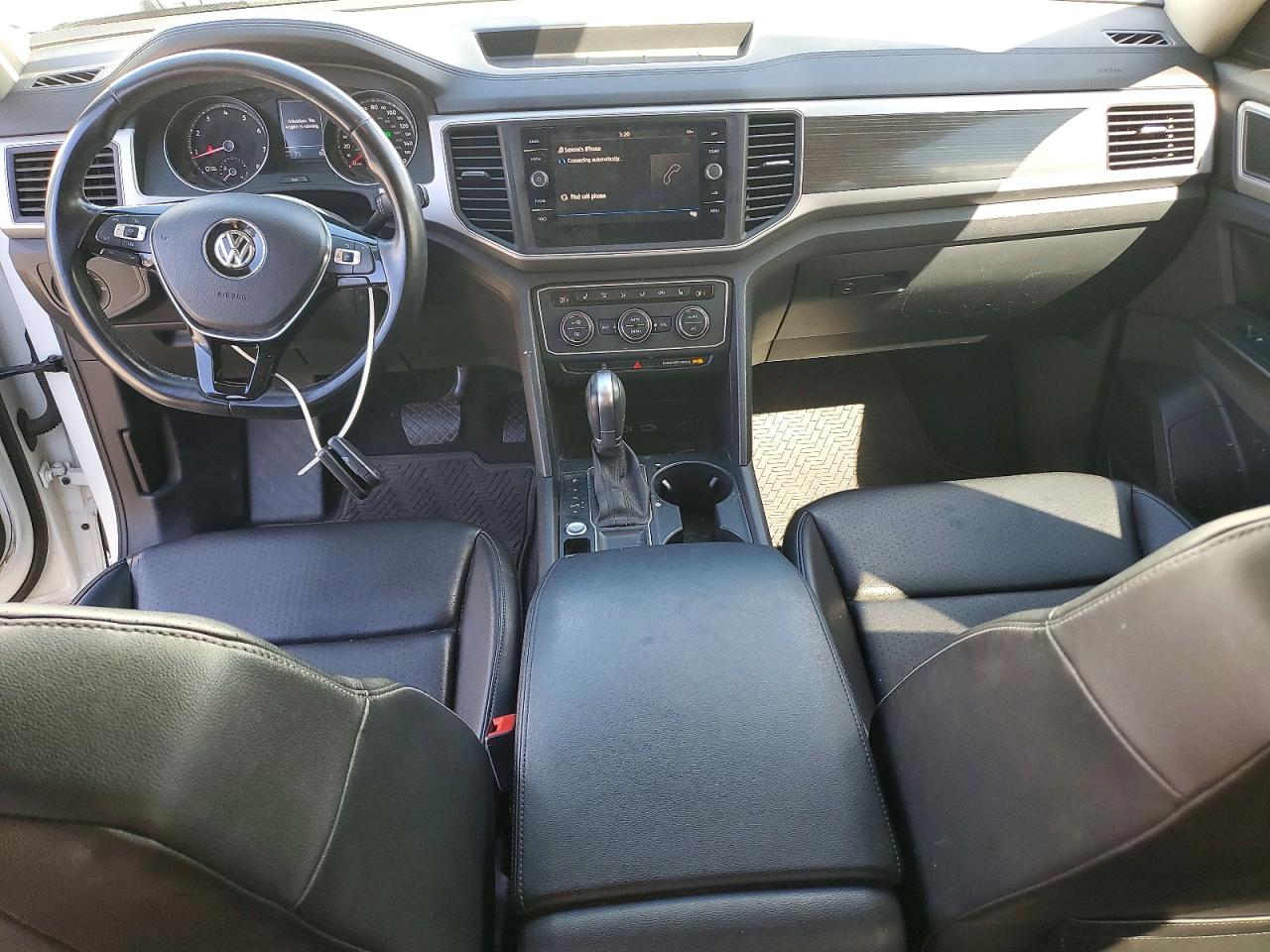2018 VOLKSWAGEN ATLAS SE photo 22