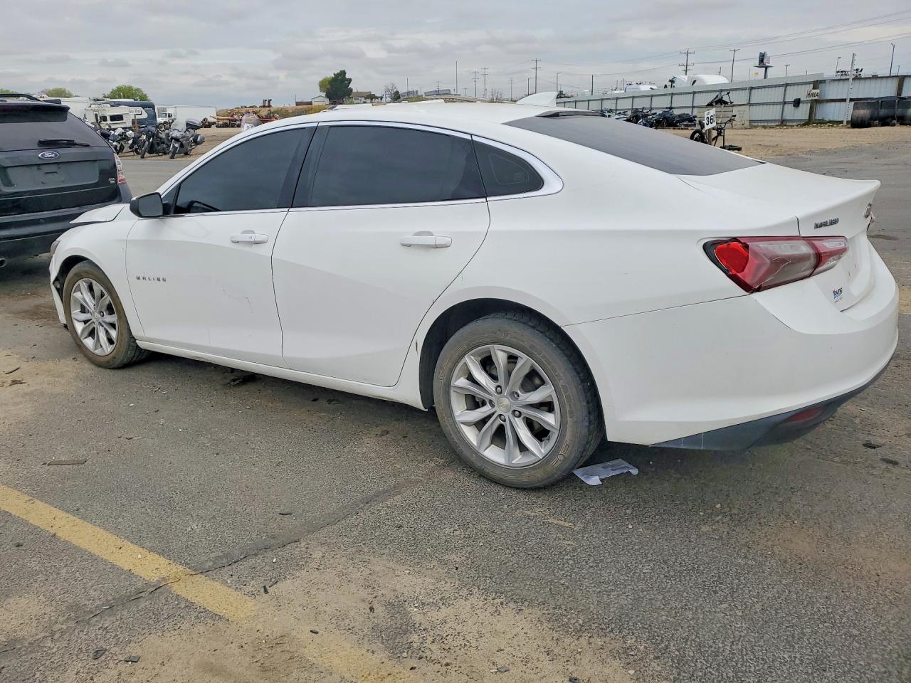 2020 CHEVROLET MALIBU LT photo 3