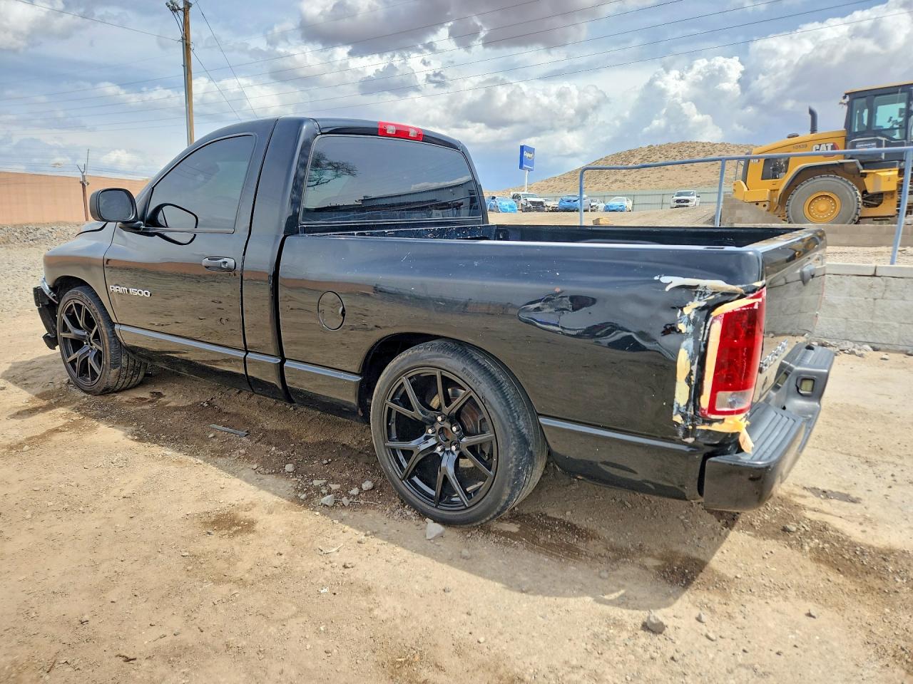 2004 DODGE RAM 1500 ST photo 2