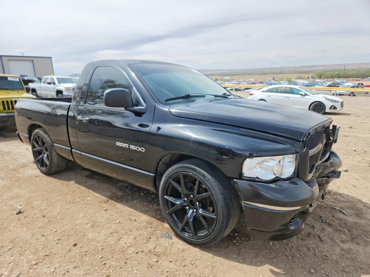 2004 DODGE RAM 1500 ST photo 4
