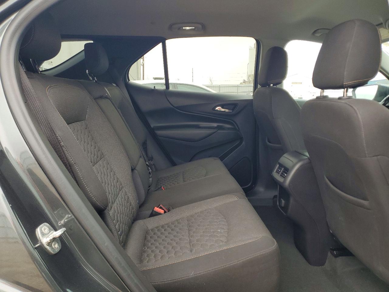 2018 CHEVROLET EQUINOX LT photo 11