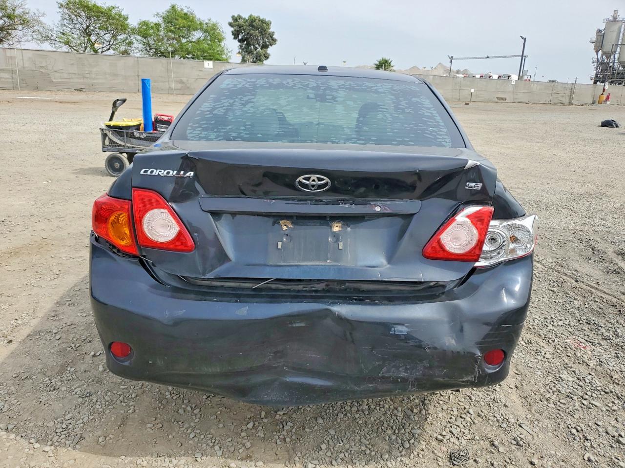 2010 TOYOTA COROLLA LE photo 6