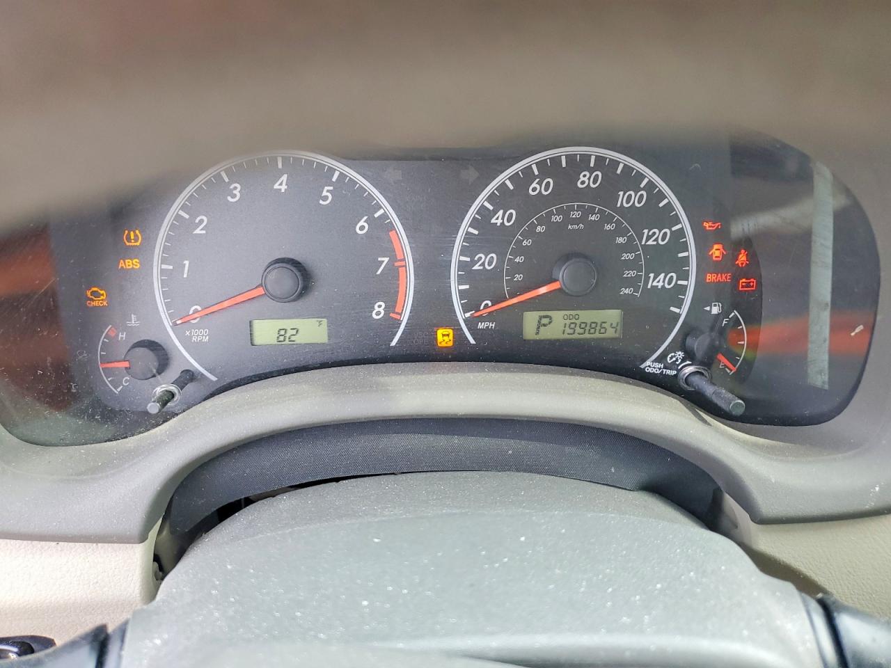 2010 TOYOTA COROLLA LE photo 9