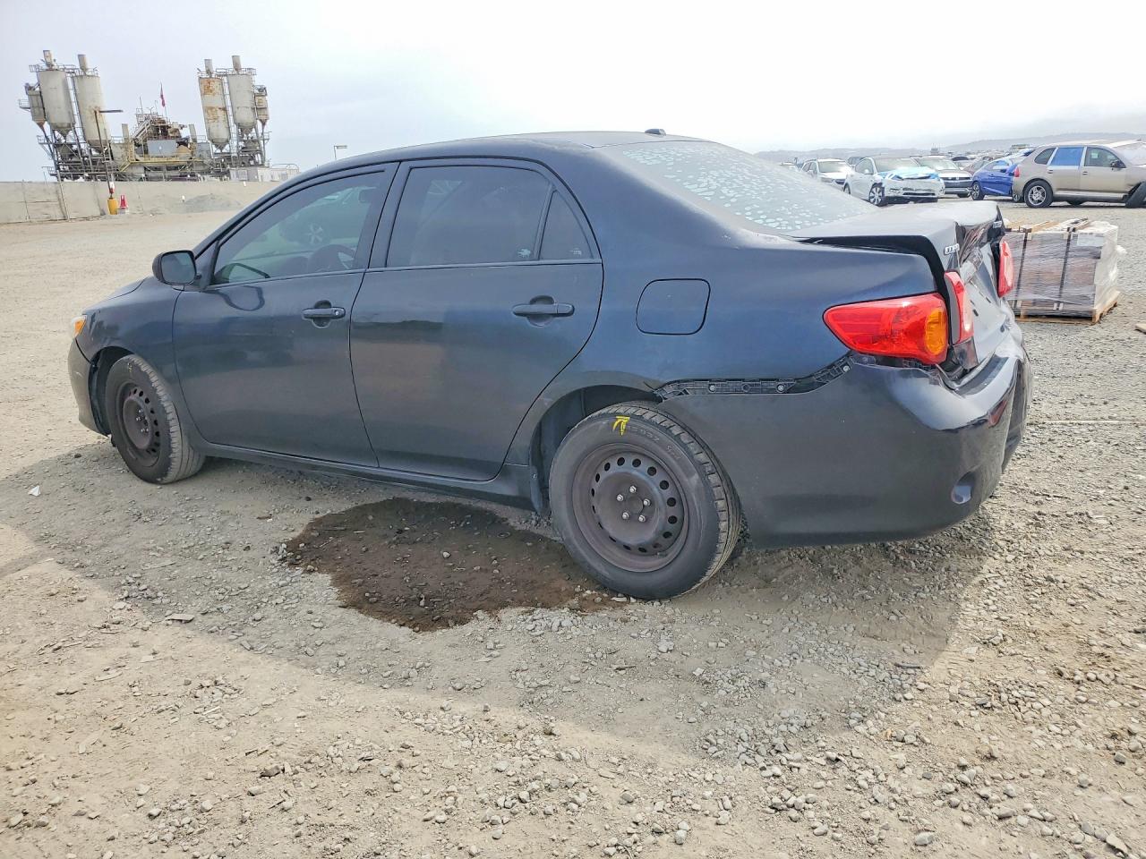2010 TOYOTA COROLLA LE photo 2