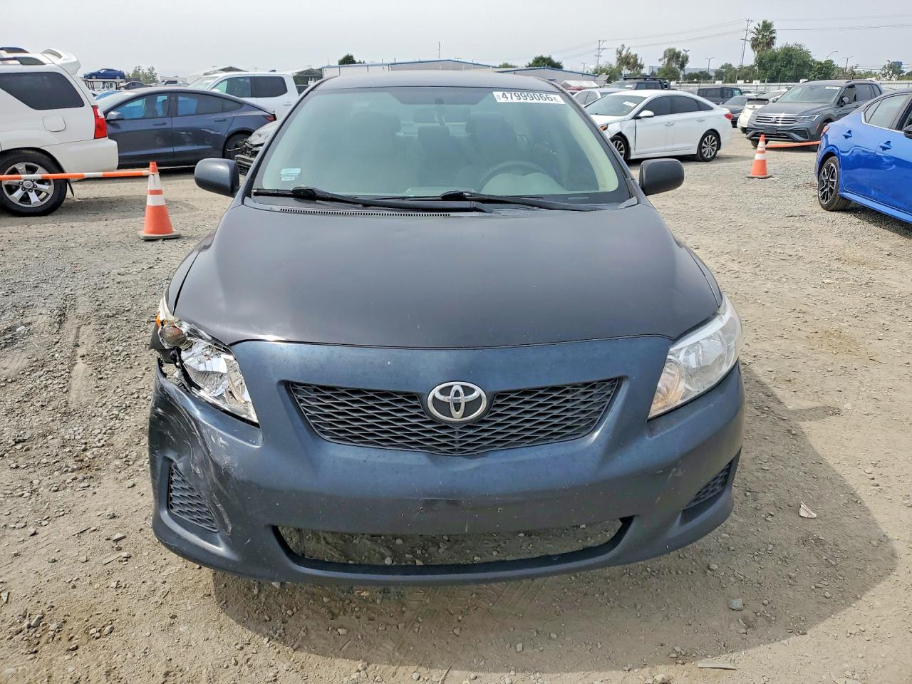2010 TOYOTA COROLLA LE photo 5