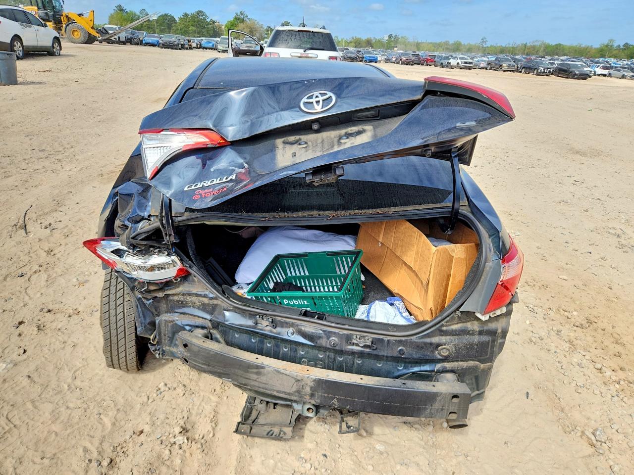 2017 TOYOTA COROLLA LE photo 11