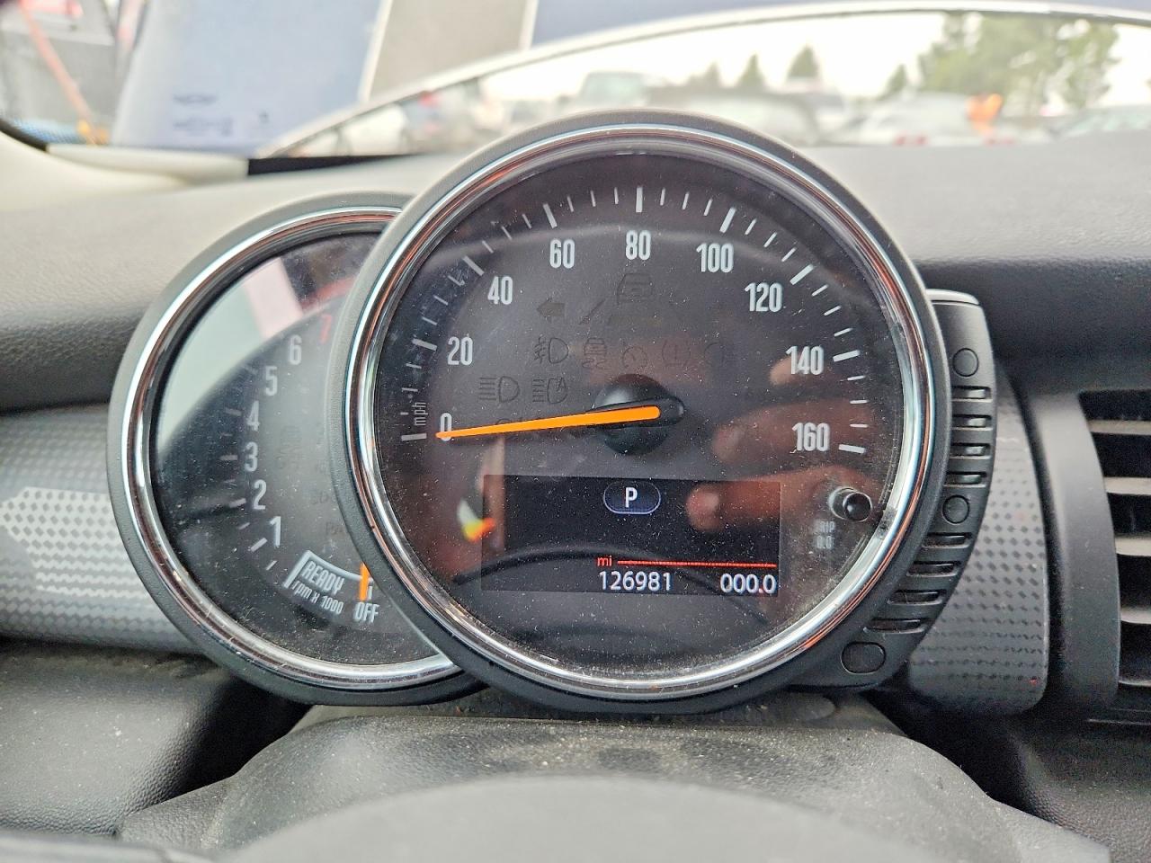 2016 MINI COOPER photo 17