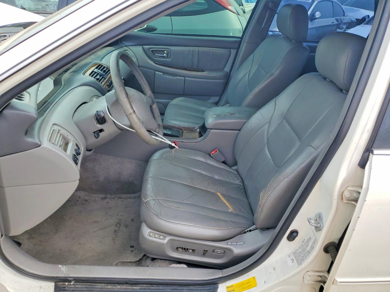 2000 TOYOTA AVALON XLS photo 19
