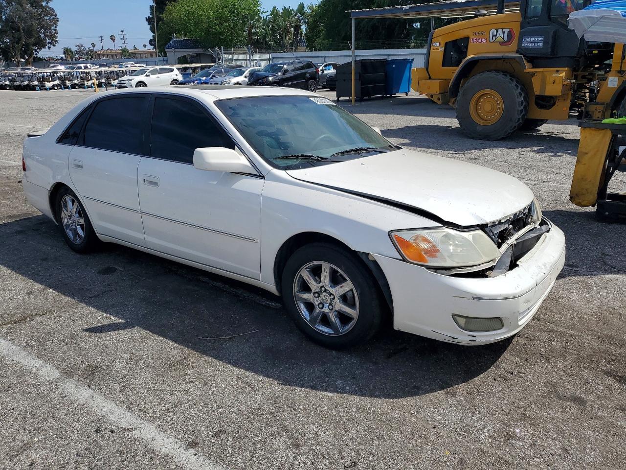 2000 TOYOTA AVALON XLS photo 10