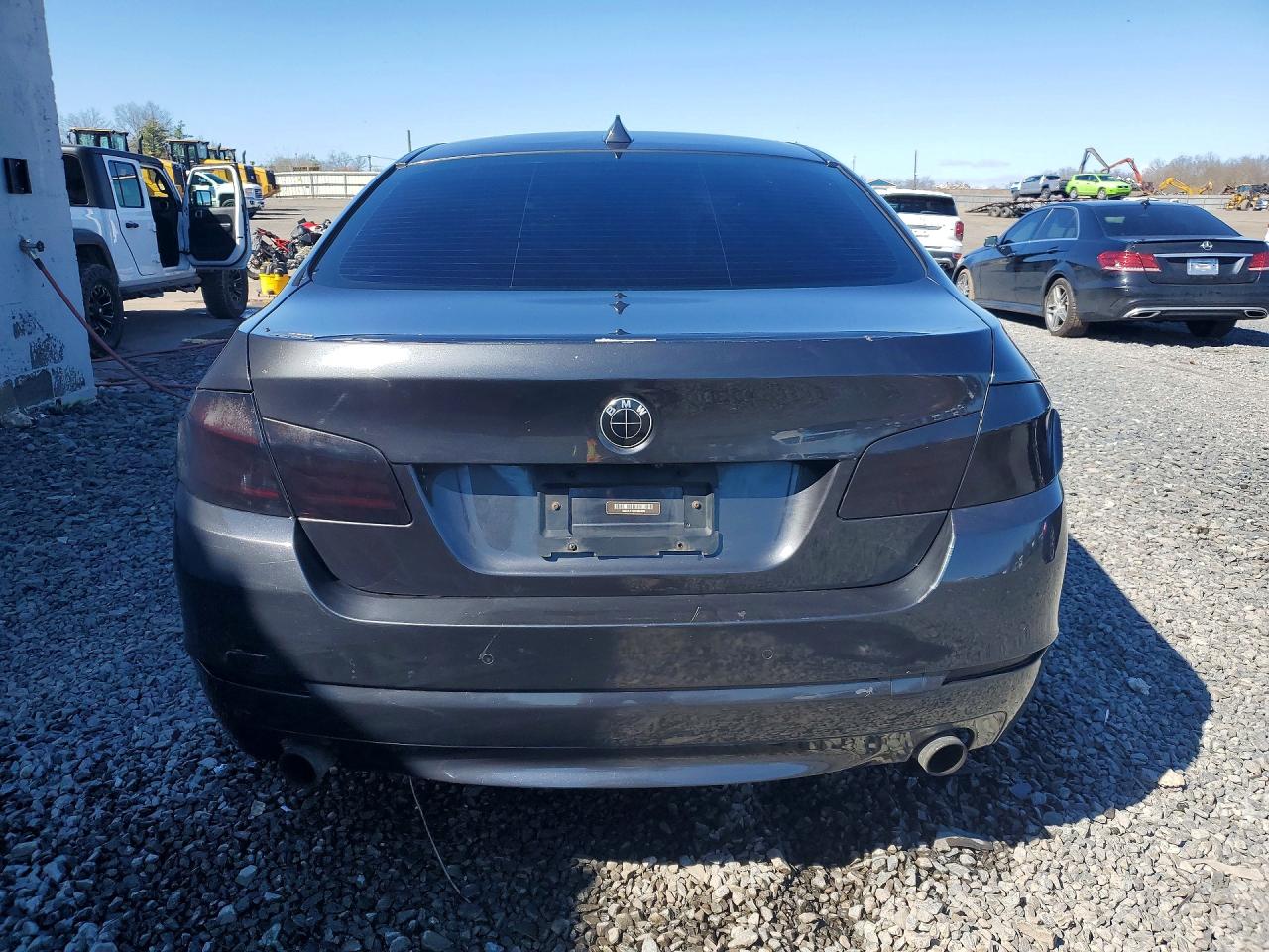 2012 BMW 535 XI photo 11