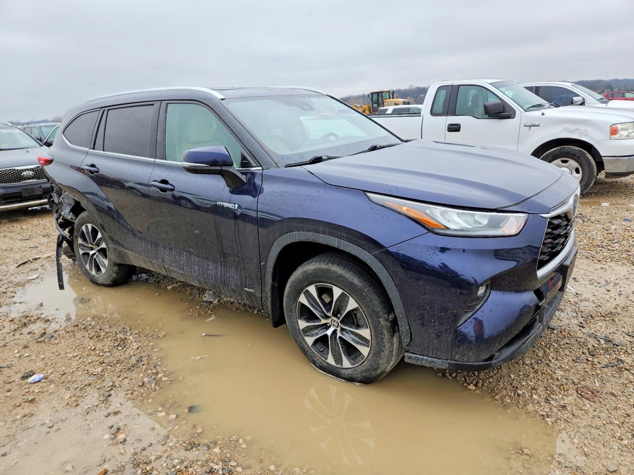 2020 TOYOTA HIGHLANDER HYBRID XLE photo 4