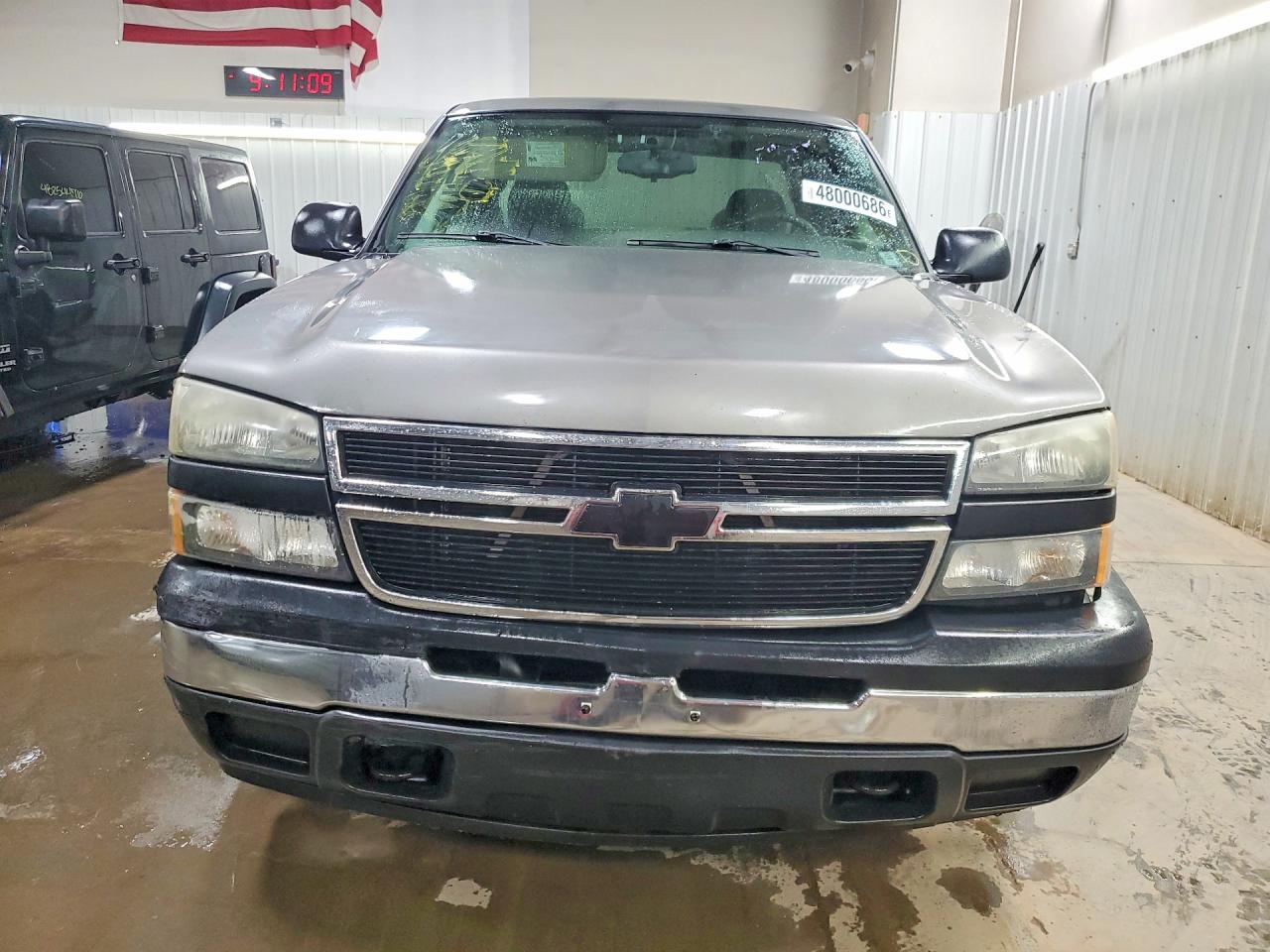 2006 CHEVROLET SILVERADO C1500 photo 5