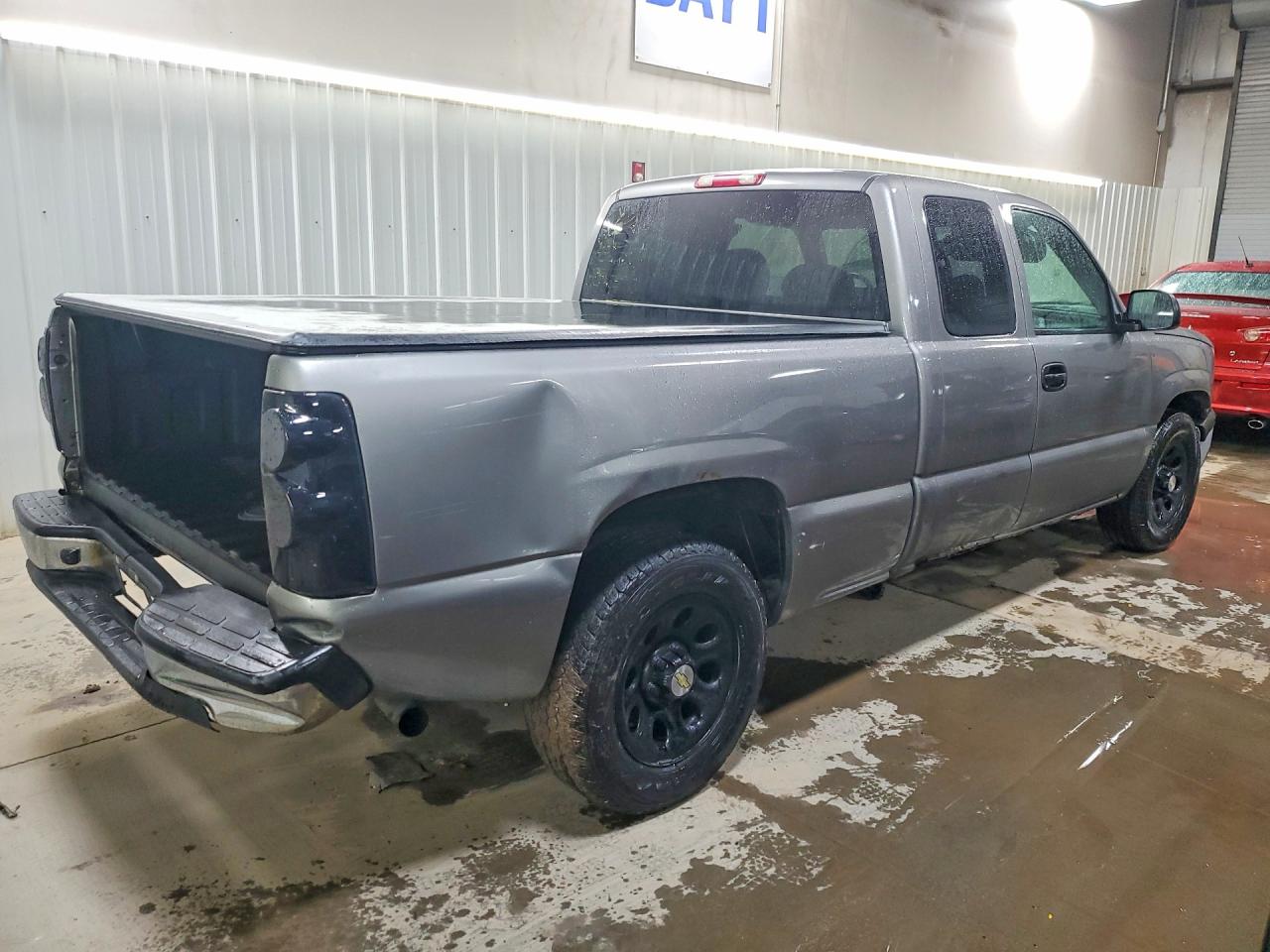 2006 CHEVROLET SILVERADO C1500 photo 3