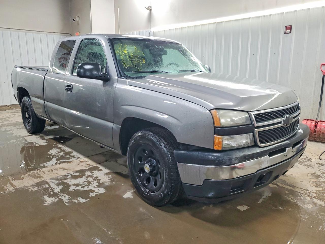 2006 CHEVROLET SILVERADO C1500 photo 4