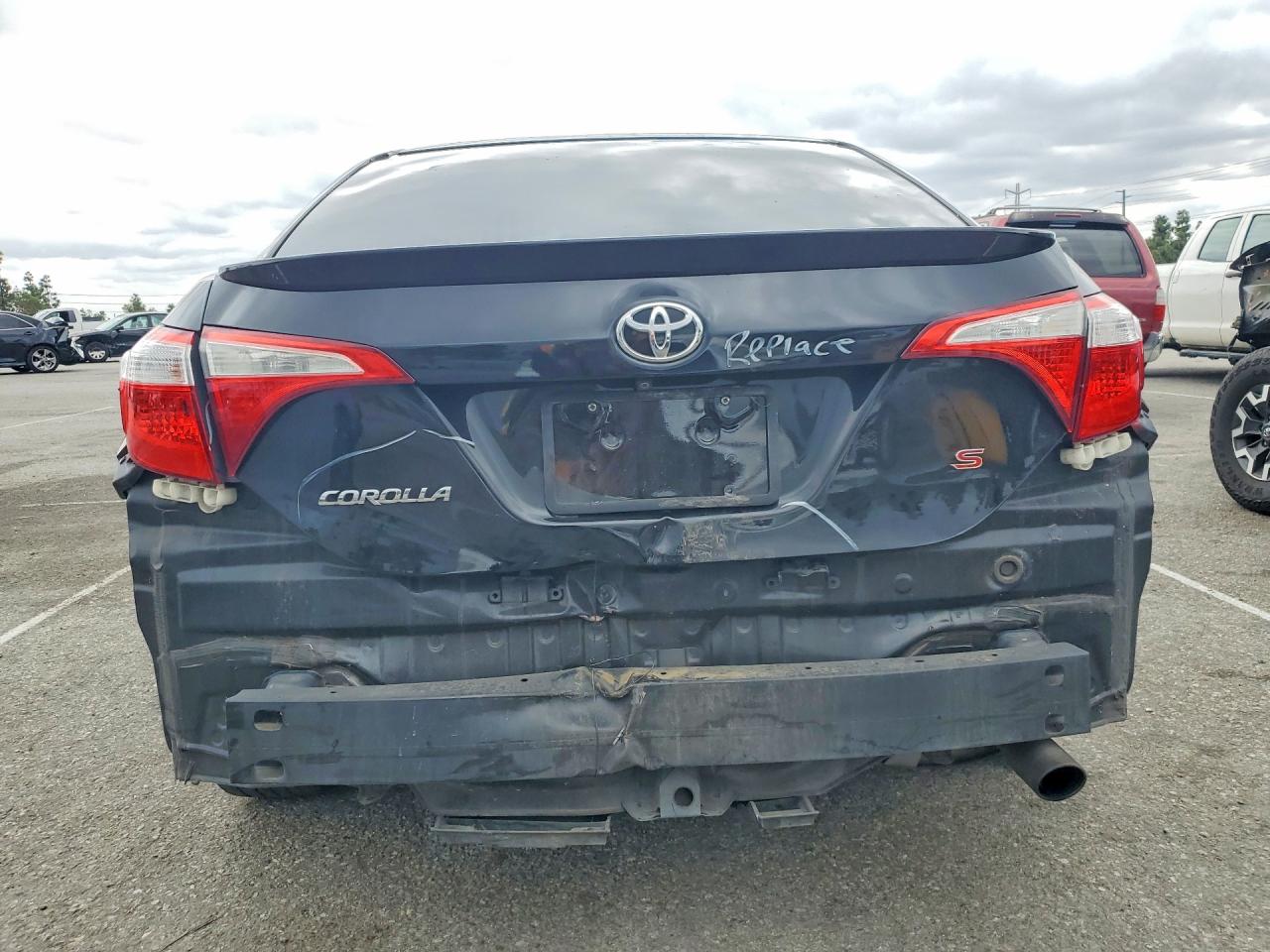 2015 TOYOTA COROLLA S PLUS photo 11