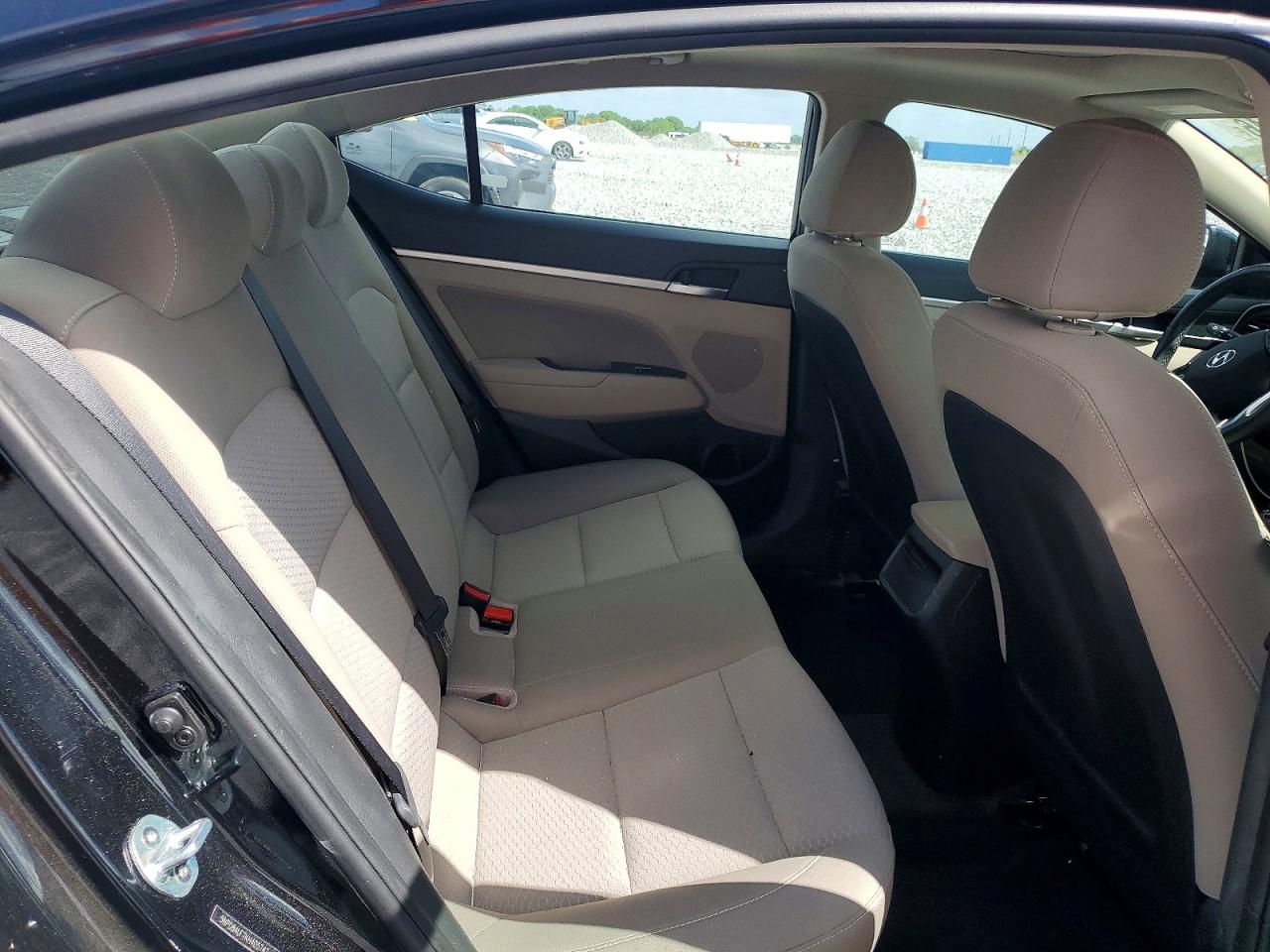 2019 HYUNDAI ELANTRA VALUE EDITION photo 10