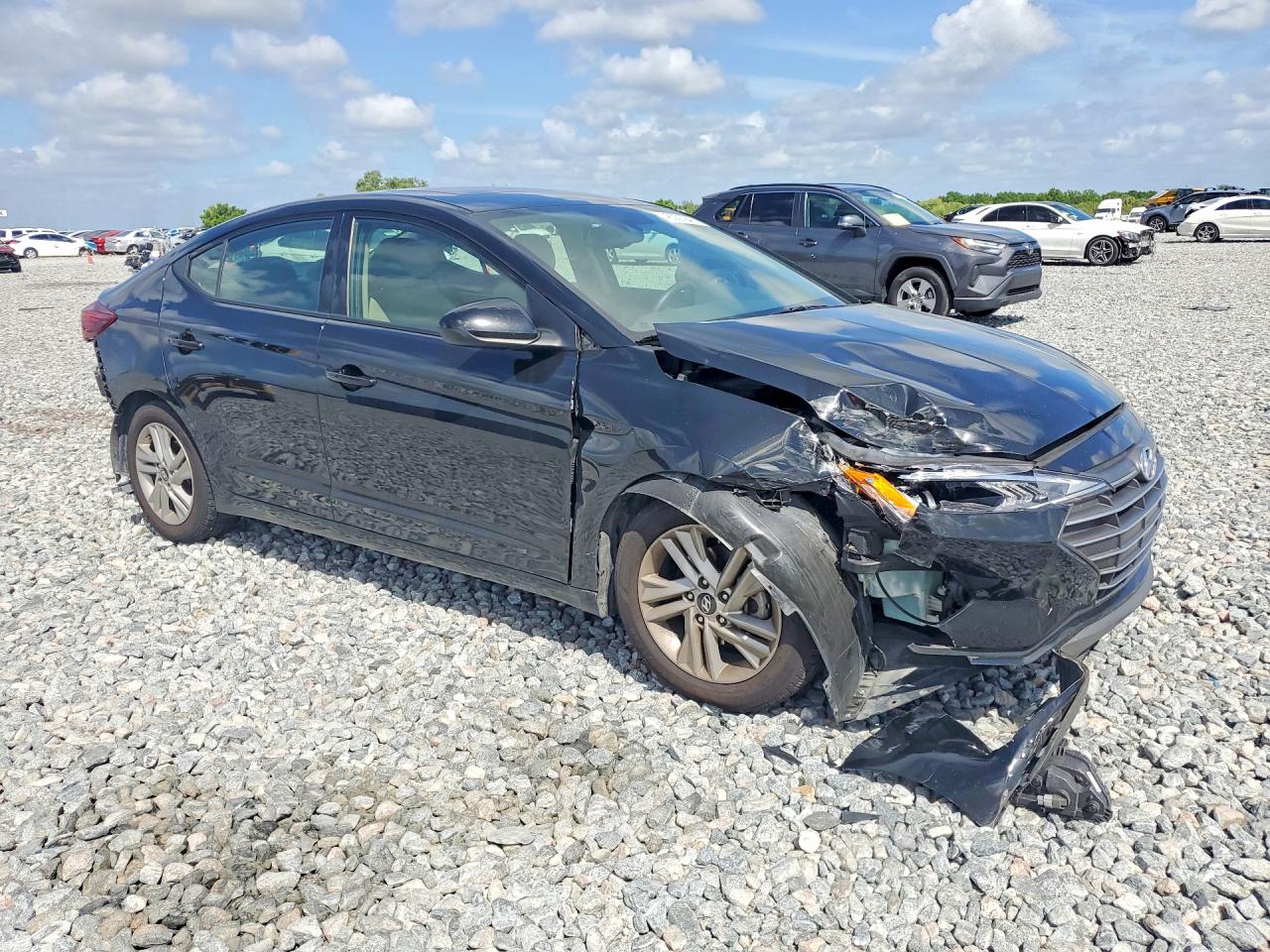 2019 HYUNDAI ELANTRA VALUE EDITION photo 4