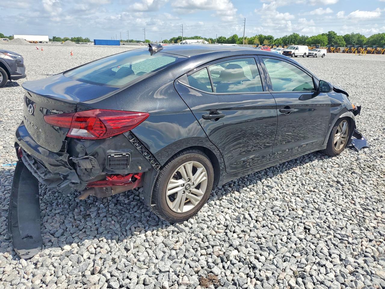 2019 HYUNDAI ELANTRA VALUE EDITION photo 3