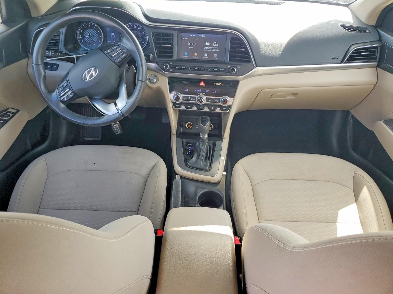2019 HYUNDAI ELANTRA VALUE EDITION photo 8