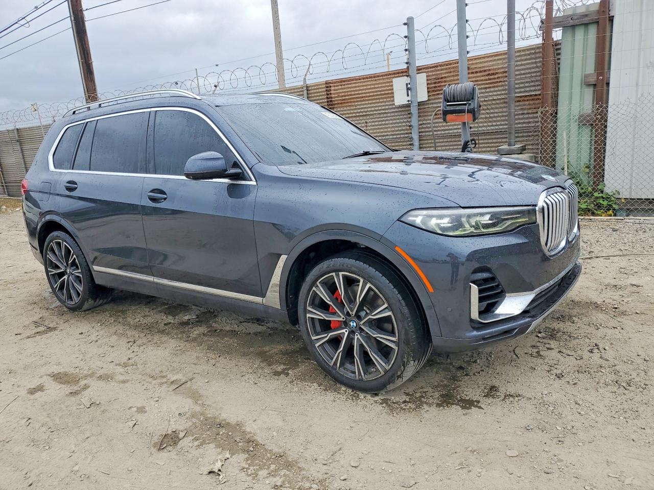 2019 BMW X7 XDRIVE50I photo 4